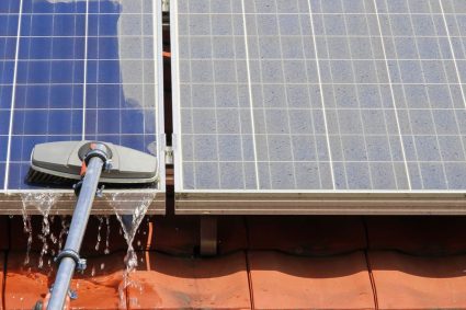 Panneaux solaires : leur propreté est aussi un gage de leur efficacité